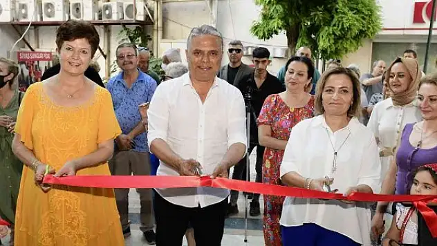 Keçe, sanatçıların elinde sanata dönüştü