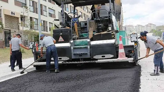 Meram Belediyesi asfaltlama ve altyapı çalışmalarını sürdürüyor