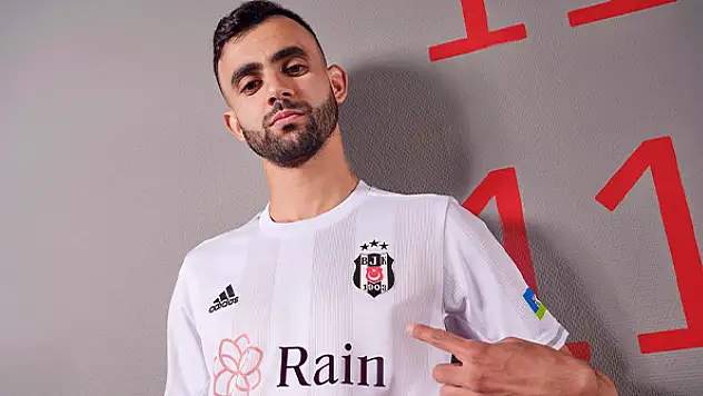 Beşiktaş, yeni sezon formalarını tanıttı