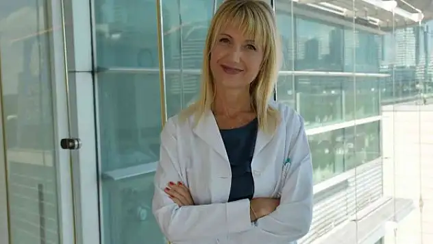 'Saç teli kadar ince bir düzeltmeyle gözlükten kurtulabilirsiniz'