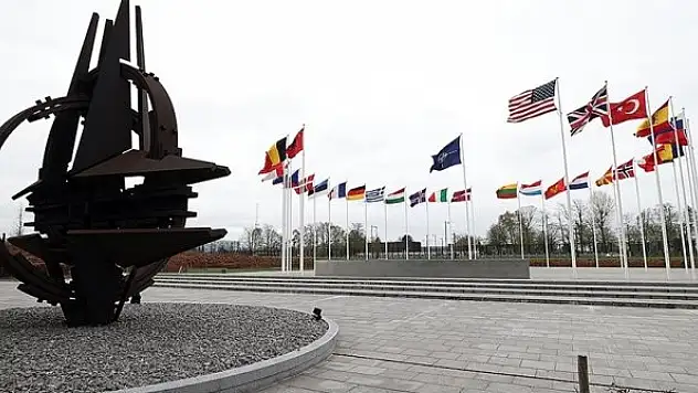 NATO'da paradigma değişimi