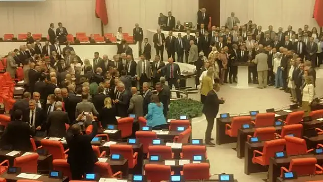 Torba teklif, TBMM Genel Kurulu'nda kabul edildi