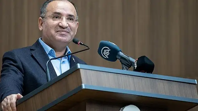 'Türkiye'nin en büyük açıklarından biri yerli ve milli, demokratik bir muhalefet açığıdır'