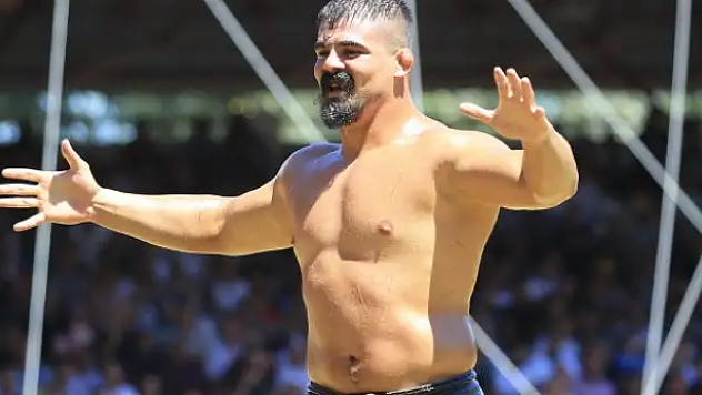 Başpehlivan Cengizhan Şimşek oldu