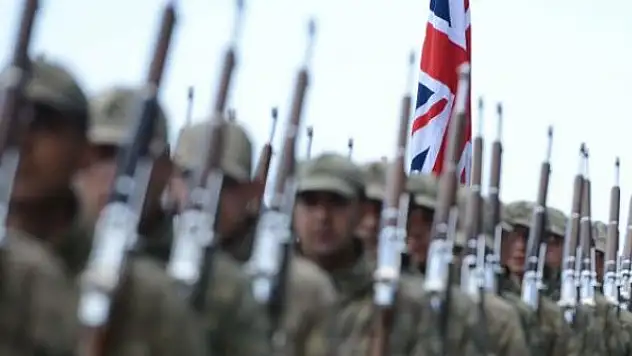 İngiltere ordusunun YouTube ve Twitter hesapları hacklendi