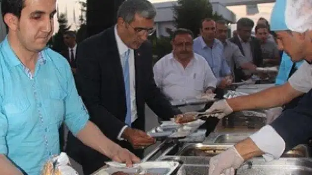 Konya Şeker ailesi iftarda buluştu