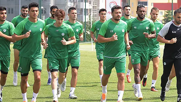Konyaspor 9. transferi duyurdu! İşte gelenler ve gidenler