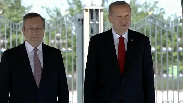 Cumhurbaşkanı Erdoğan, İtalya Başbakanı Draghi'yi resmi törenle karşıladı