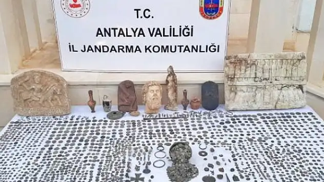 Antalya'da farklı dönemlere ait tarihi eserler ele geçirildi