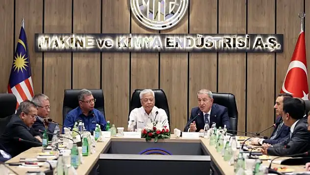 Bakan Akar, Malezya Başbakanı Yaakob'u kabul etti