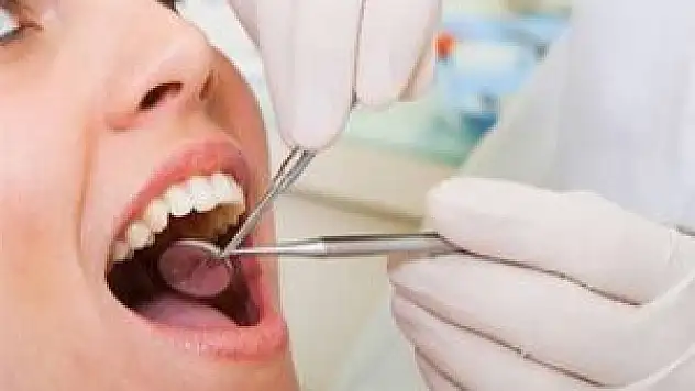 'Süt dişlerinin erken çekilmesi' eğrilik nedeni