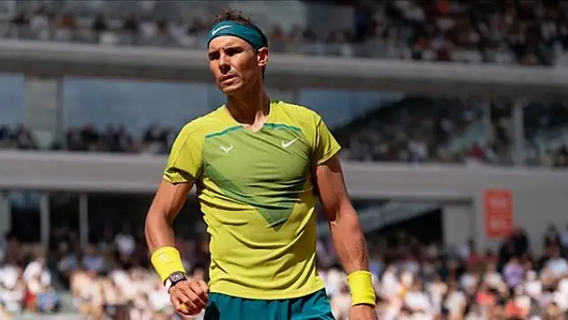 Nadal sakatlığı nedeniyle Wimbledon yarı finalinden çekildi