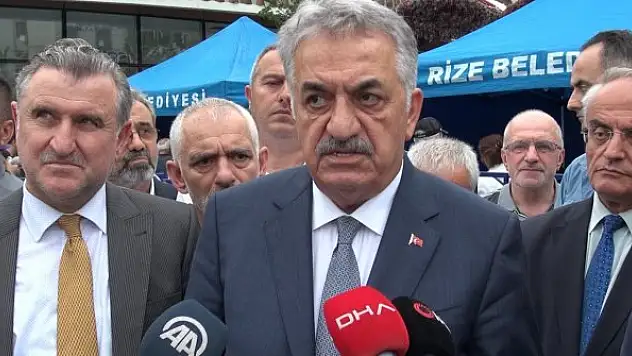 AK Parti'li Yazıcı: Bir hekim, yatakta olan hastasını bırakarak protestoya giremez