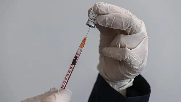 Uzmanlardan Kovid-19 risk grubundakilere hatırlatma dozu uyarısı