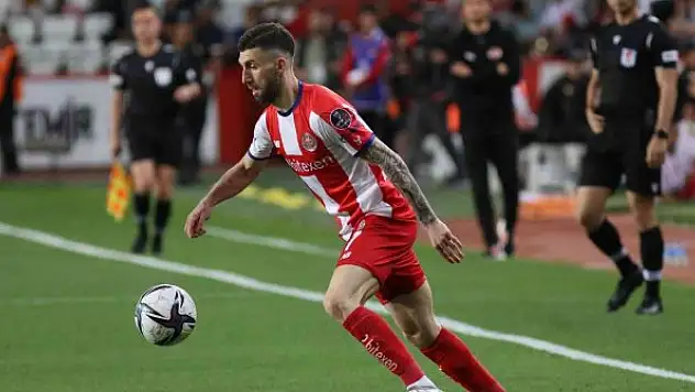 Doğukan Sinik resmen Hull City'de