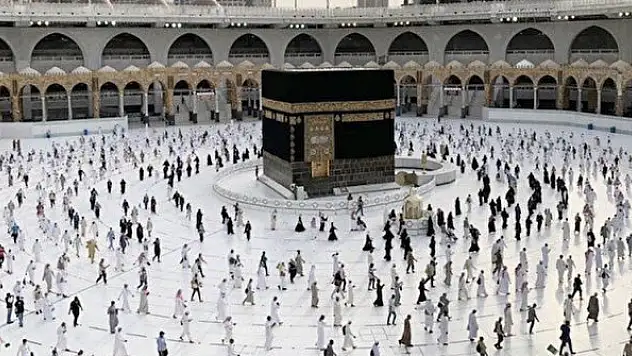 Hacılar, veda tavafı yaptı