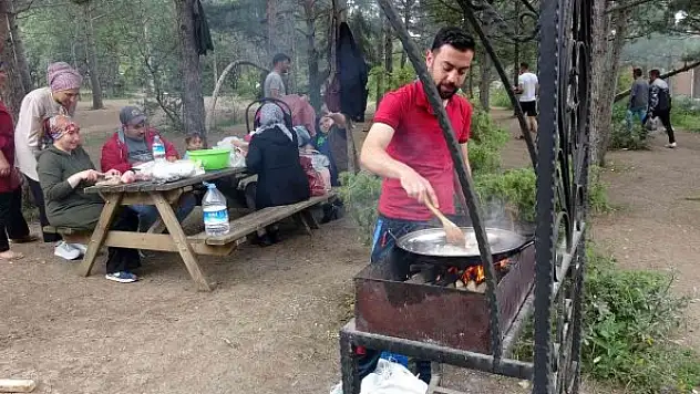 Türkiye'nin ilk milli parkında bayram yoğunluğu