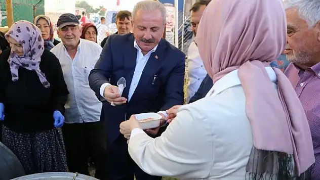 TBMM Başkanı Şentop: Kapalı alanlarda maske kullanmada fayda var