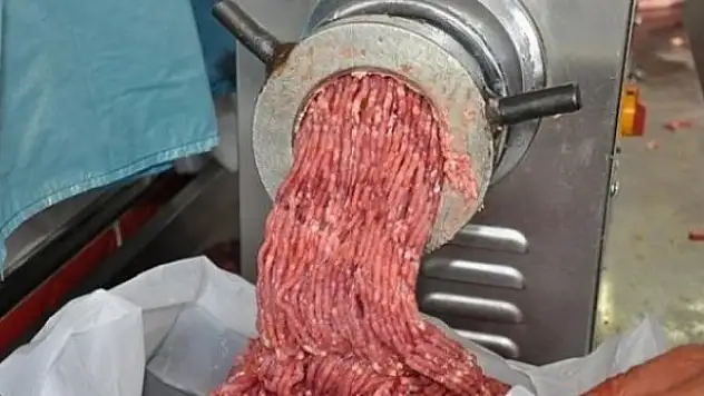 Kasapların kıyma mesaisi başladı