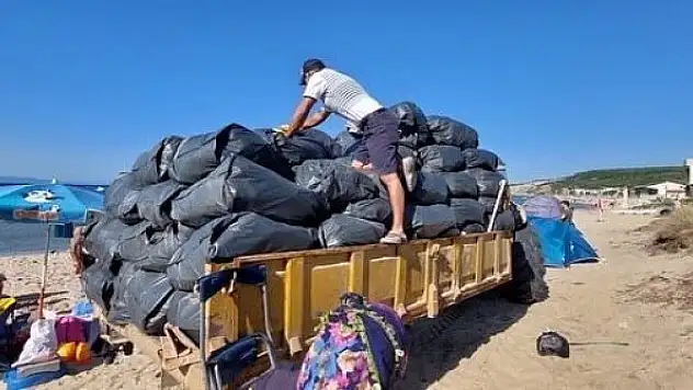 3 günde 150 kamyon çöp toplandı, belediye başkanı tatilcileri uyardı