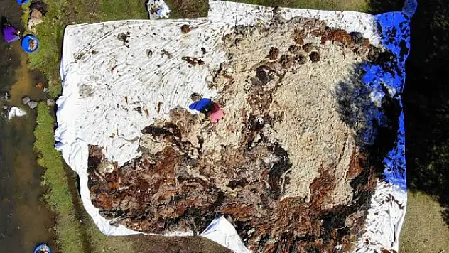 Binbir emekle yıkayıp, saatlerce tokaçla dövüyorlar