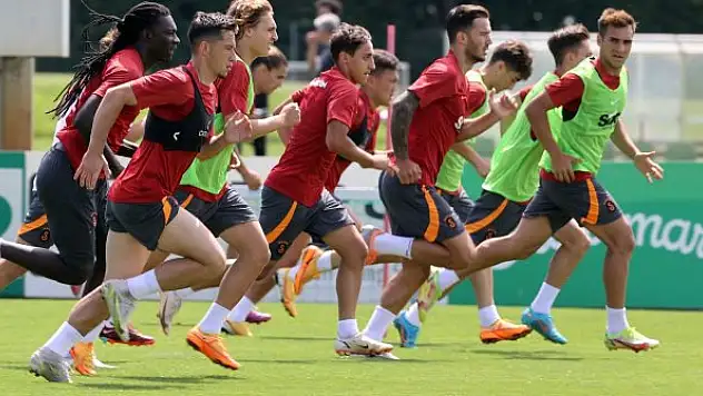 Galatasaray günü tek antrenmanla tamamladı