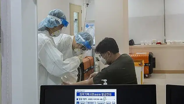 Güney Kore'de günlük Kovid-19 vakaları 40 bine yaklaştı