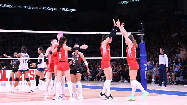 A Milli Kadın Voleybol Takımı, Milletler Ligi'nde yarı finale yükseldi