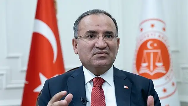 Bozdağ: Türkiye'de muhtıralar, darbe teşebbüsleri ve darbeler devri kapanmıştır
