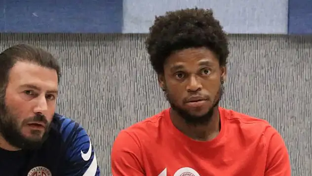 Luiz Adriano: Teklif almadım