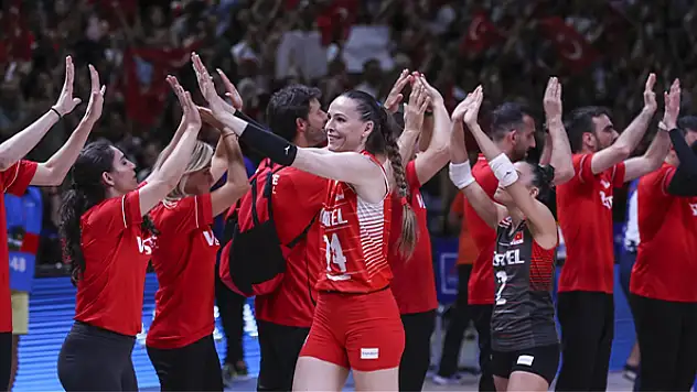 Türk voleybolu 'aynı gün aynı saati' bekliyor