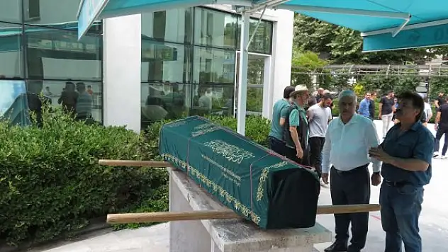 Çanakkale'de öldürülen şoför Şerif Eker son yolculuğuna uğurlandı