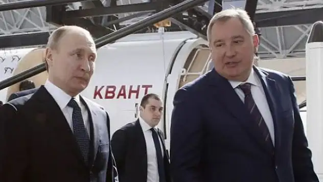 Putin, kritik ismi görevden aldı