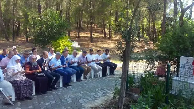 Şehitler anılarak, dualar edildi