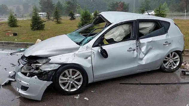Samsun'da trafik kazası... Otomobil takla attı: 1 yaralı