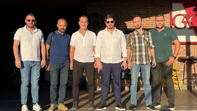 Eskişehirspor'un yeni teknik direktörü için imza töreni