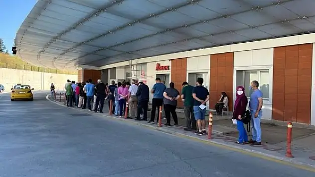 Hastanelerde hatırlatma dozu yoğunluğu devam ediyor