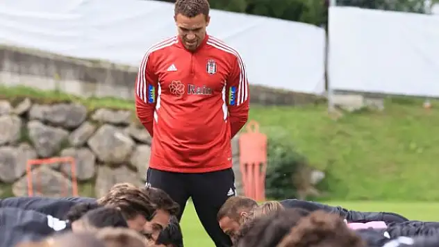 Beşiktaş'ta stoper arayışı