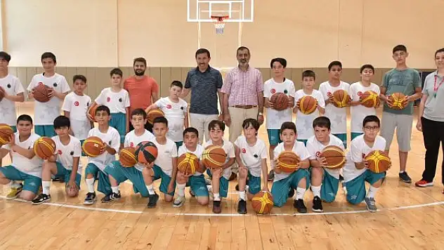 Karatay Yaz Spor Okulları'nda kapsamlı eğitim