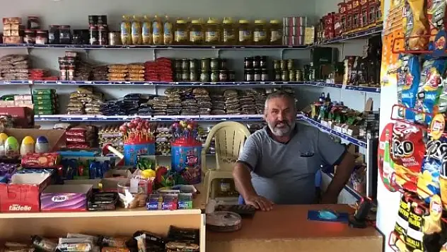 Gizemli hayırsever veresiye defterindeki borçların tamamını ödeyerek köyden ayrıldı