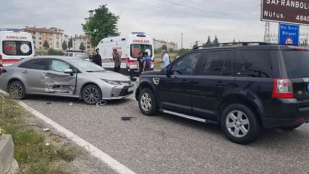 Karabük'te iki ayrı trafik kazası: 1'i çocuk 2 yaralı