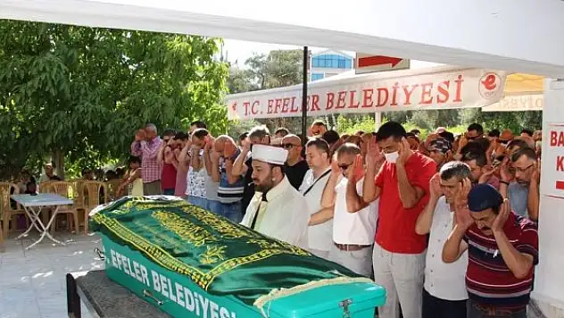 Evinde ölü bulunan ADÜ personeli son yolculuğuna uğurlandı