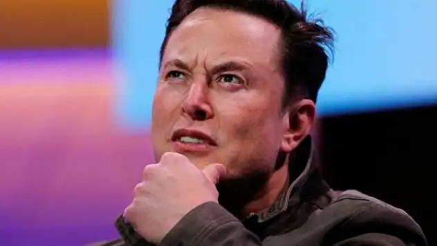 Elon Musk 'zihnini buluta yüklediğini' söyledi