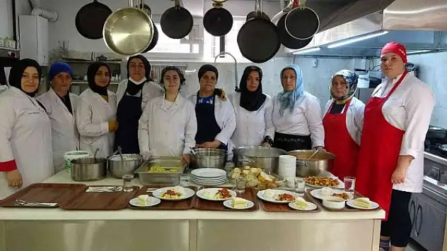 Turizm sezonunda aşçılık kursuna yoğun ilgi