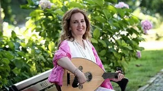 Yahya Kemal ve Necip Fazıl'a özel albüm