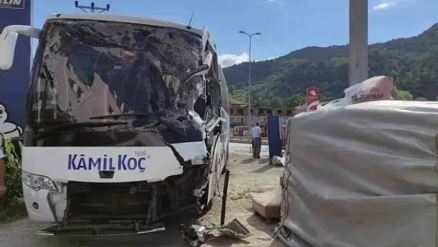 Trafik kazası: 3 yaralı