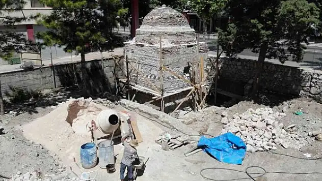 600 yıllık türbenin restorasyonu tamamlandı