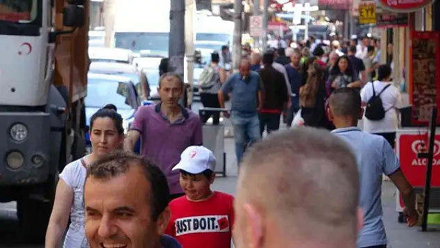 Korona virüs vakaları arttı, harita kırmızıya döndü