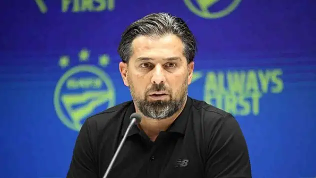 Konyaspor'da son dakika gelişmesi! İlhan Palut ayrılığı resmen açıkladı