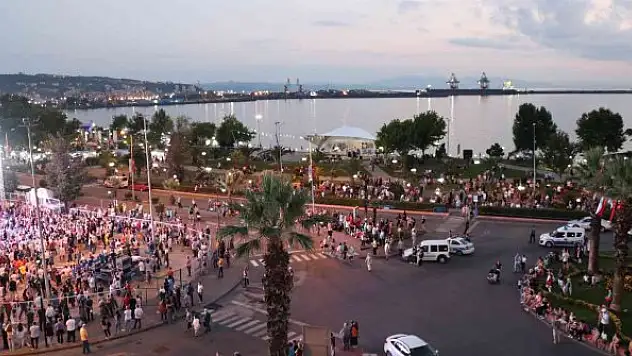 Yüzbinlerce kişinin beklendiği festivale katılım şoku